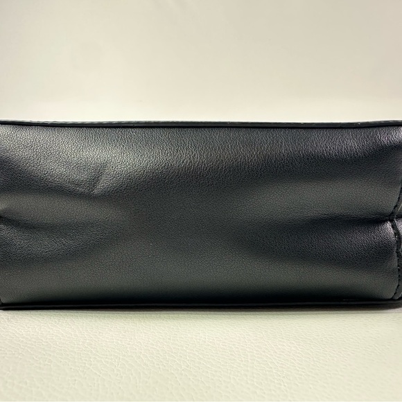 Women’s NEW DKNY Carter Logo Camera Crossbody Bag - Picture 7 of 13